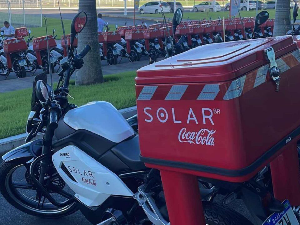 Moto elétrica Shineray para logística da Coca-Cola